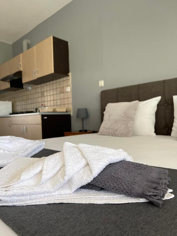 Artemis Hotel Apartments Keramoti  Exteriör bild
